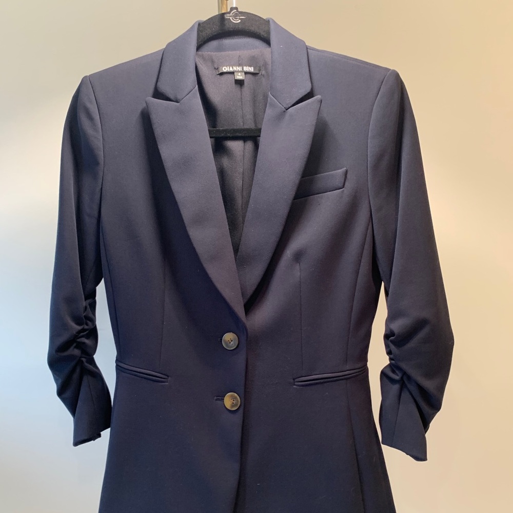 Navy blue blazer with push-up sleeves.  Like New!